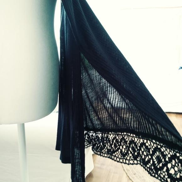 Tank top - Picture 7 of 8